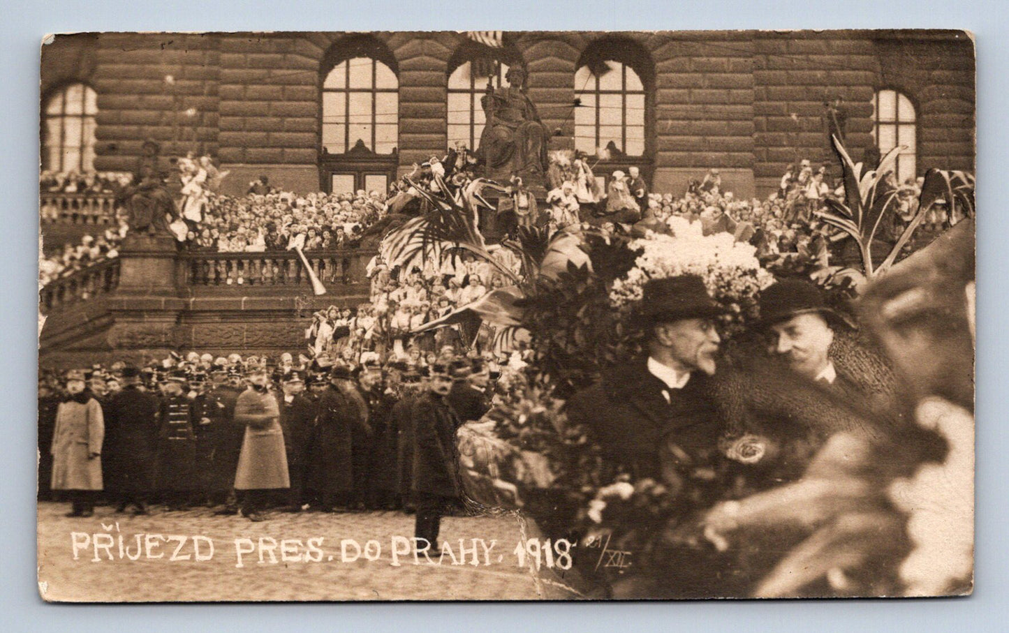 Pohlednice PŘÍJEZD PRESIDENTA DO PRAHY 1918 (ST3112)
