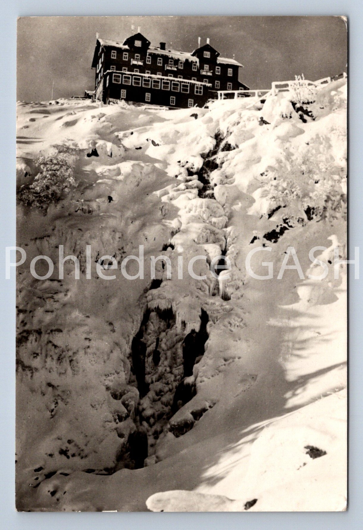 Pohlednice KRKONOŠE - LABSKÁ BOUDA S VODOPÁDEM (ST11090)