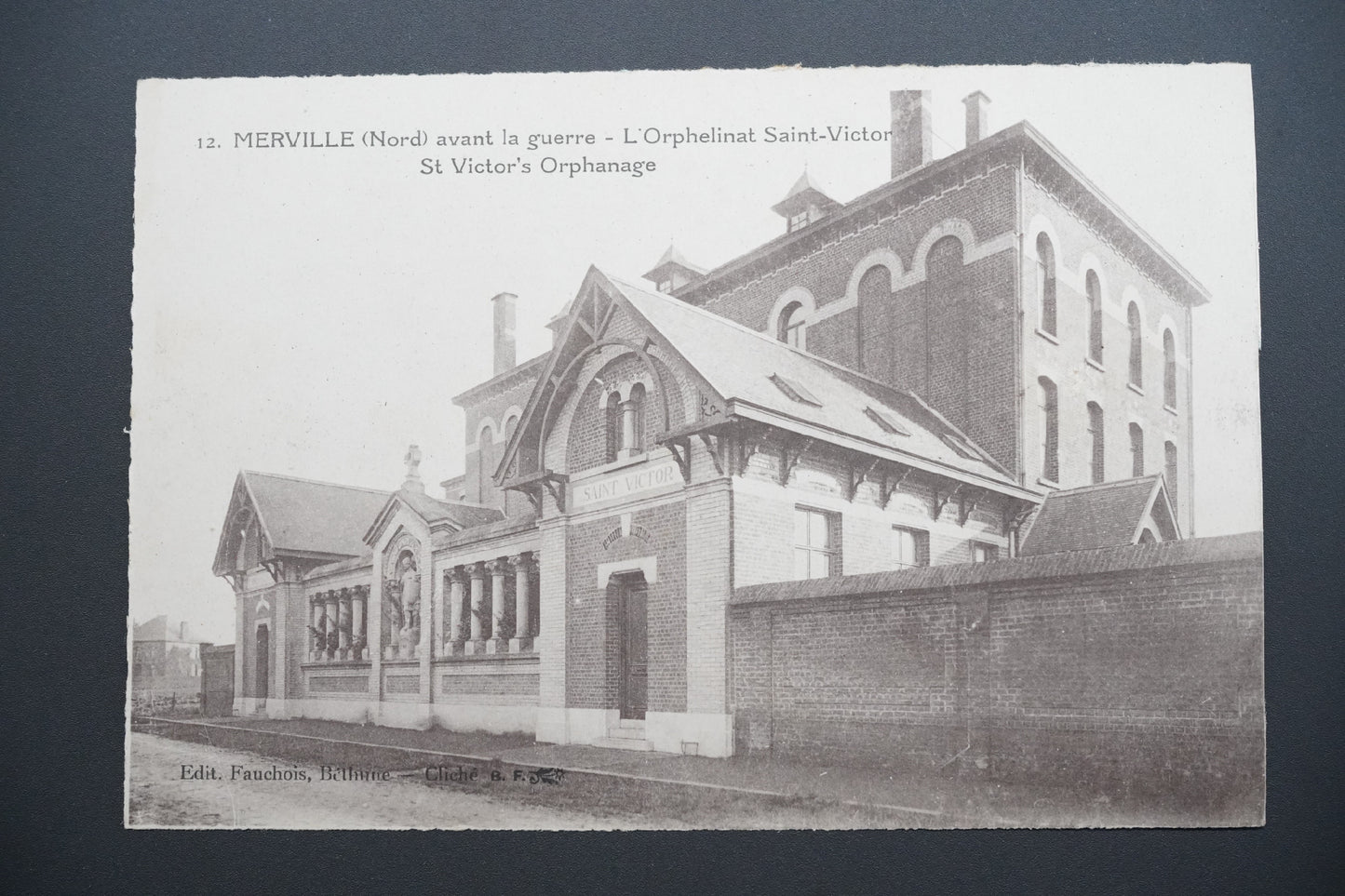 Pohlednice Merville – sirotčinec Saint-Victor před válkou (x9643)