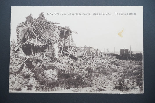 Pohlednice Avion – Rue de la Cité po válce (x9798)