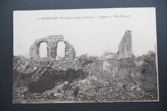 Pohlednice Méricourt – kostel po válce (x9821)
