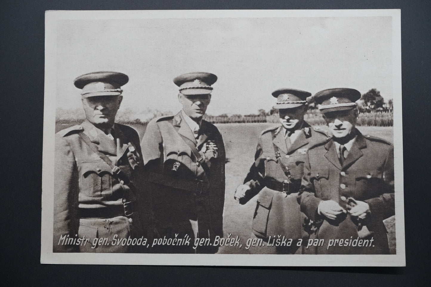 Pohlednice Gen. Svoboda, Boček, Liška a prezident (x9934)