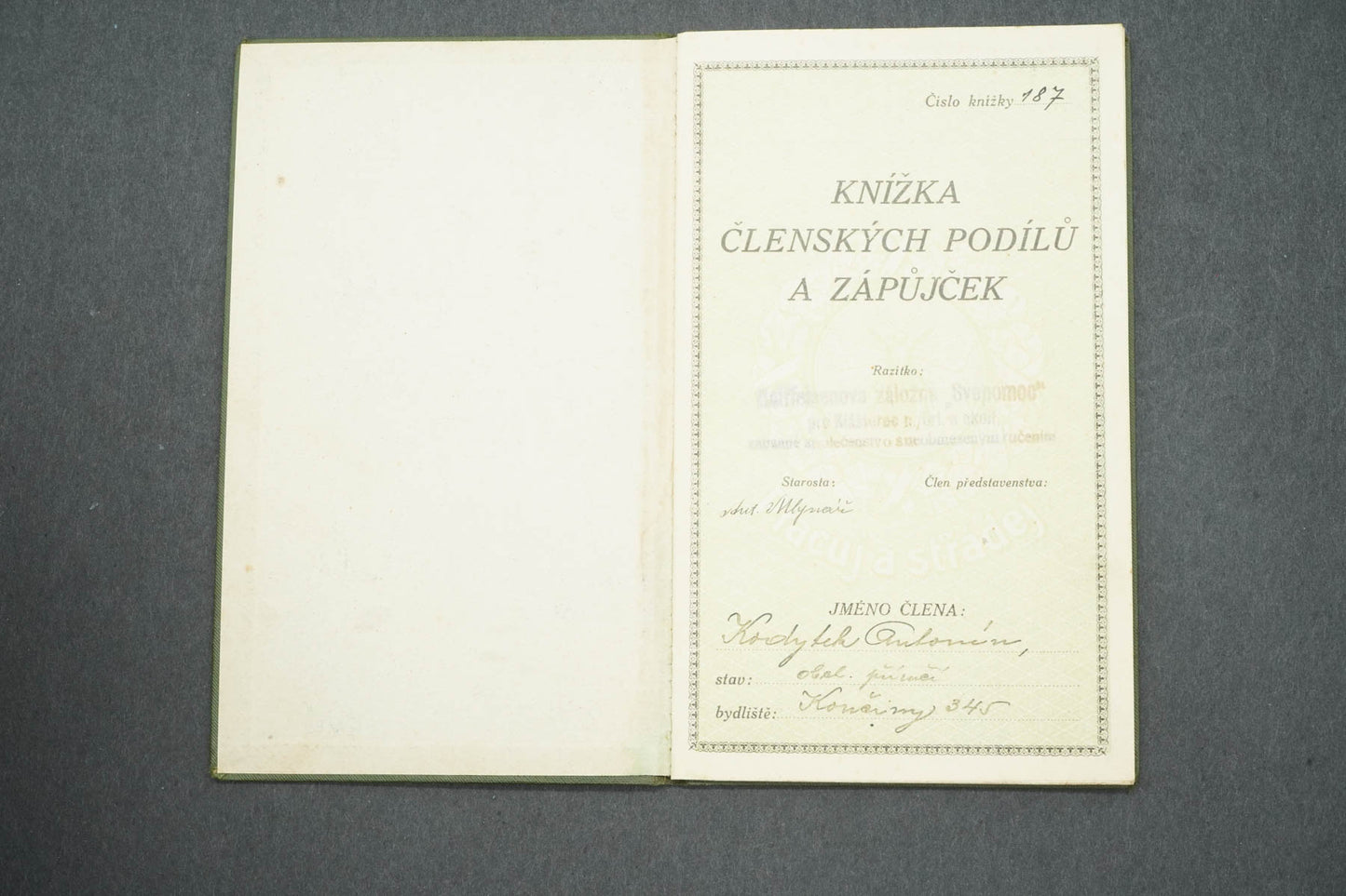 ČLENSKÁ KNÍŽKA (x15042)