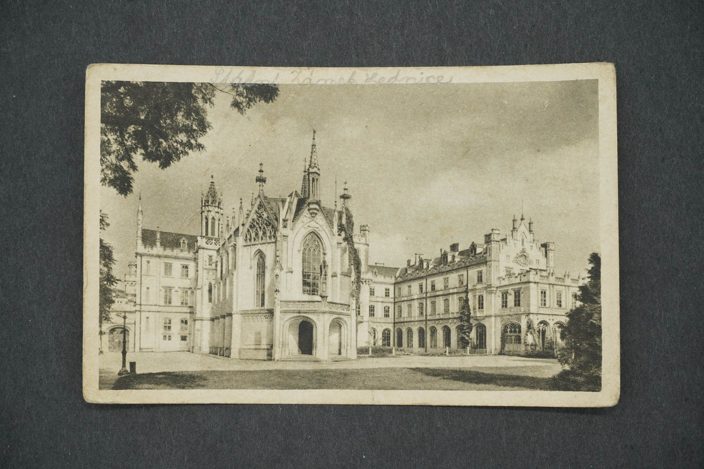 Pohlednice STÁTNÍ ZÁMEK LEDNICE (x14470)
