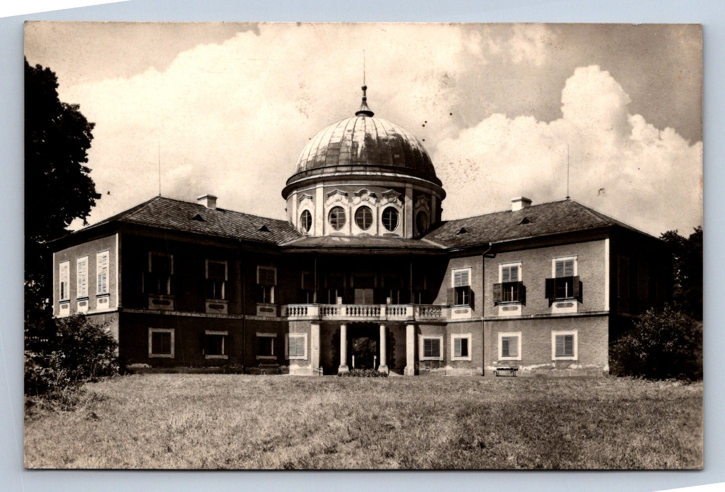 Pohlednice Veltrusy - zámek (JN672)