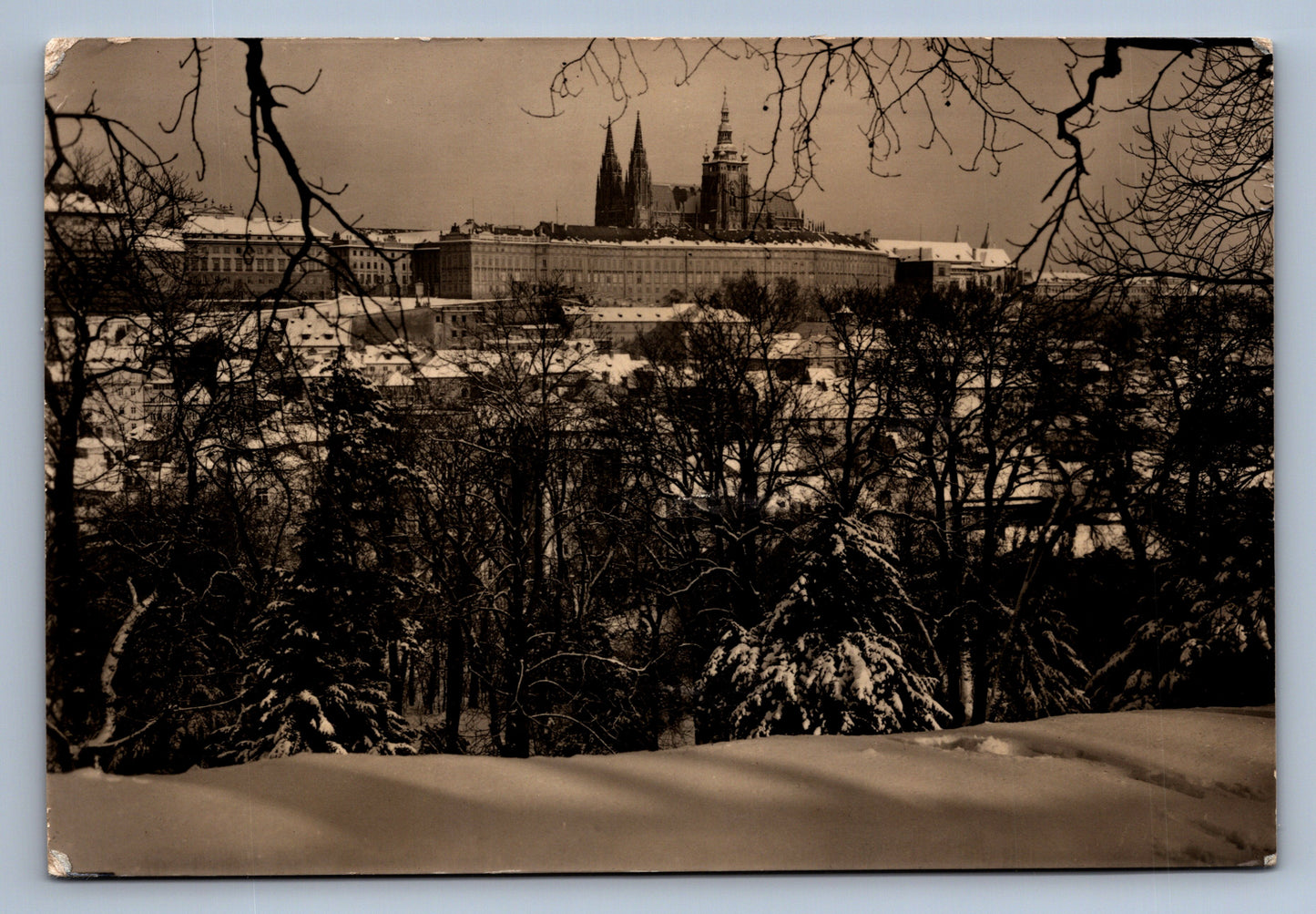 Pohlednice PRAHA - POHLED NA PRAŽSKÝ HRAD (x17399)