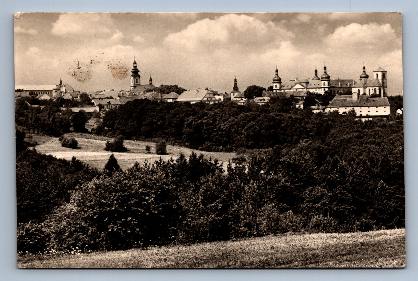 Pohlednice KOSTELEC NA ČERNÝMI LESY (x17406)