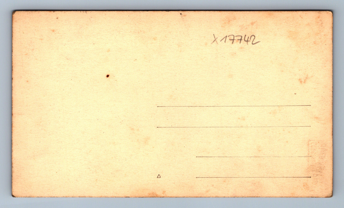 Pohlednice DÍVKA V KABÁTĚ (x17742)