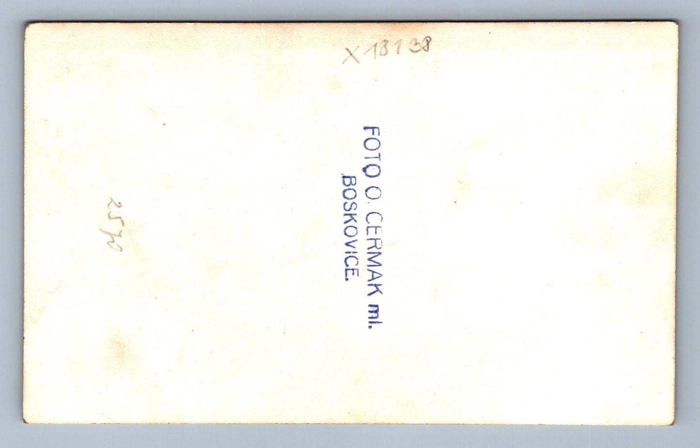 Fotografie HOLČIČKA V ŠATECH (x18138)