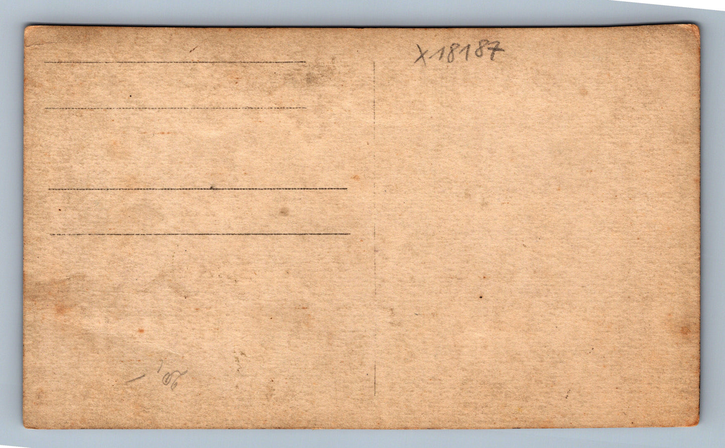 Pohlednice DÍTĚ S KLOBOUČKEM (x18187)