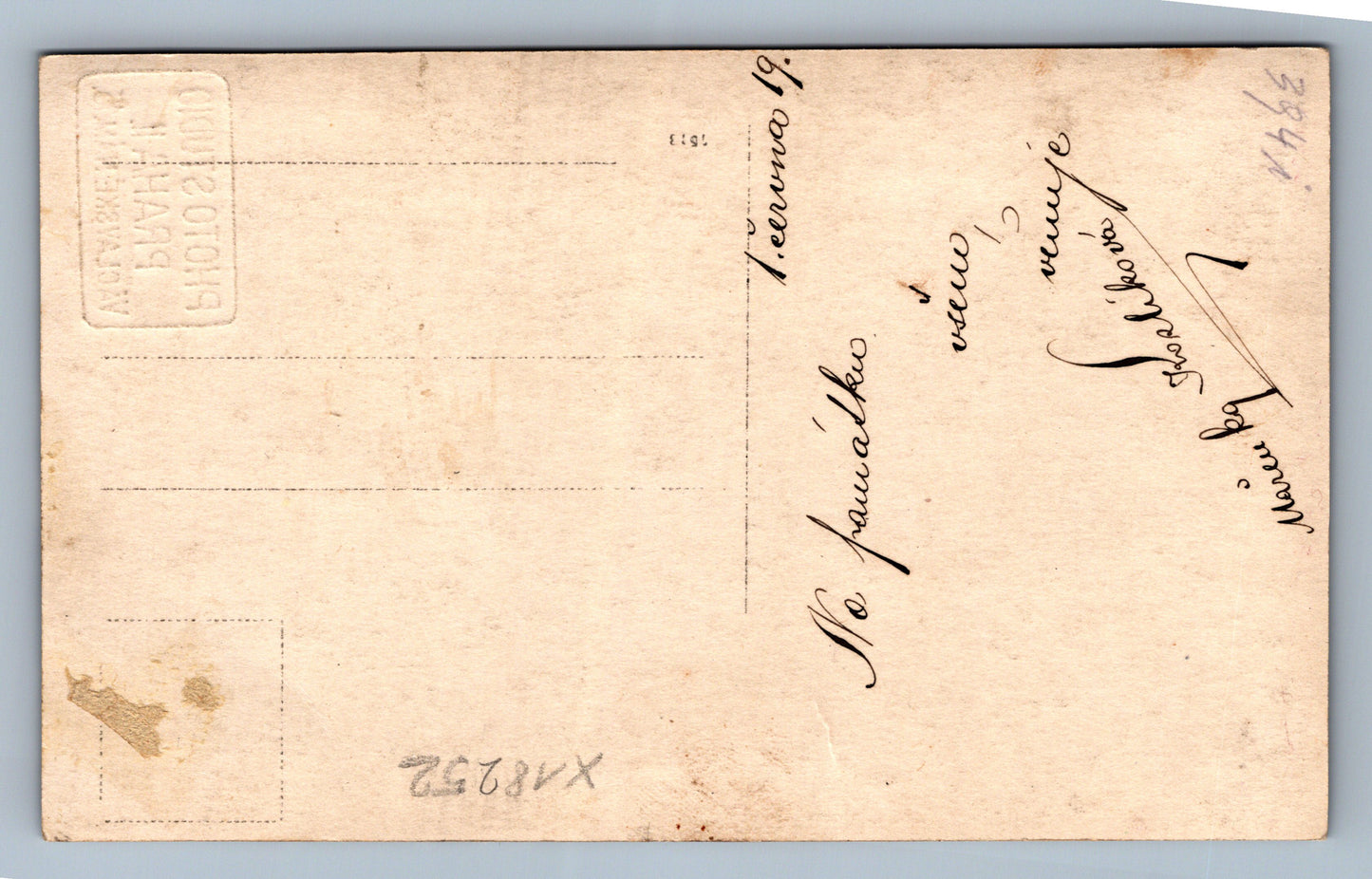 Pohlednice ŽENA V KROJI MAŘENKA KOZLÍKOVÁ (x18252)