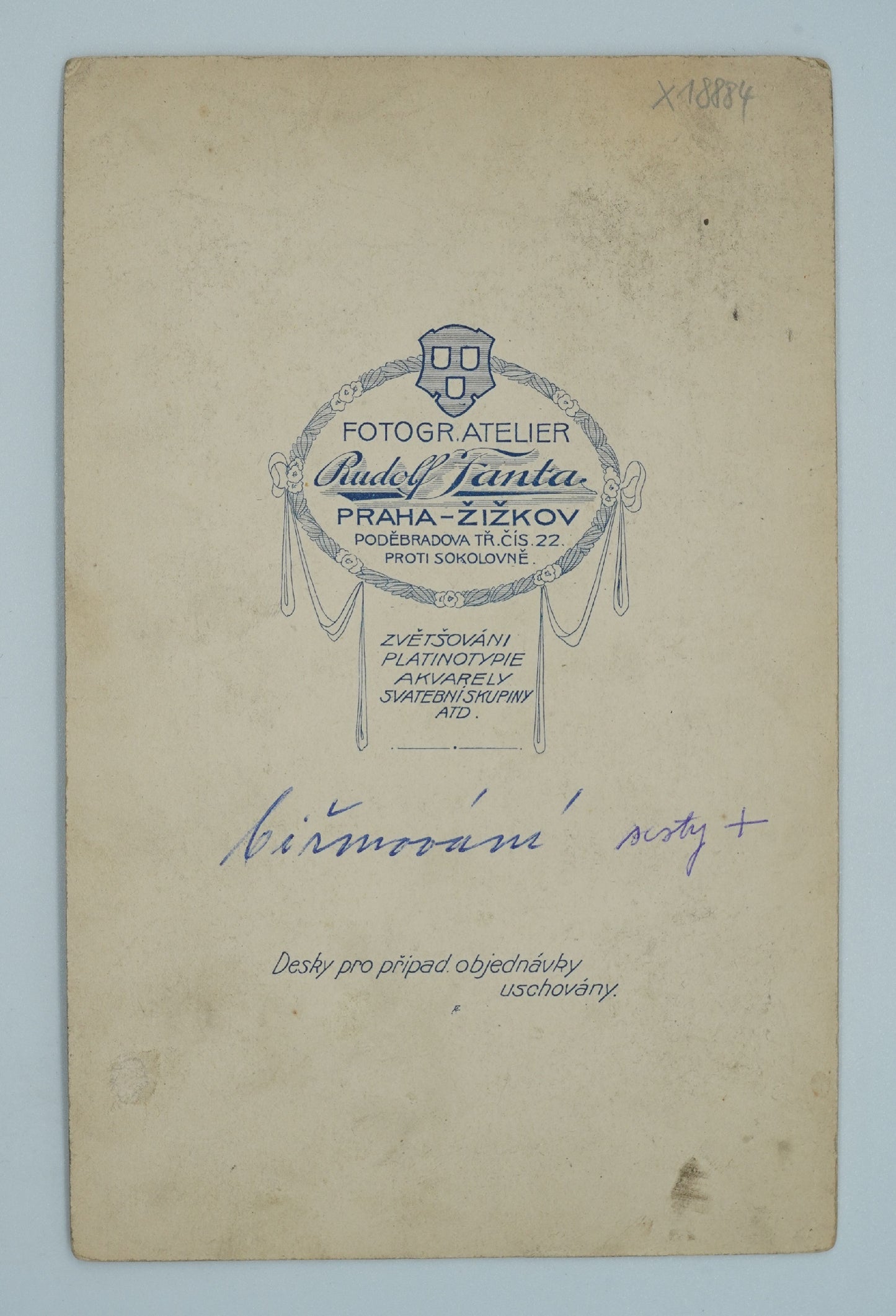 Fotografie DÁMA V BÍLÉM RUDOLF FANTA PRAHA ŽIŽKOV (x18884)