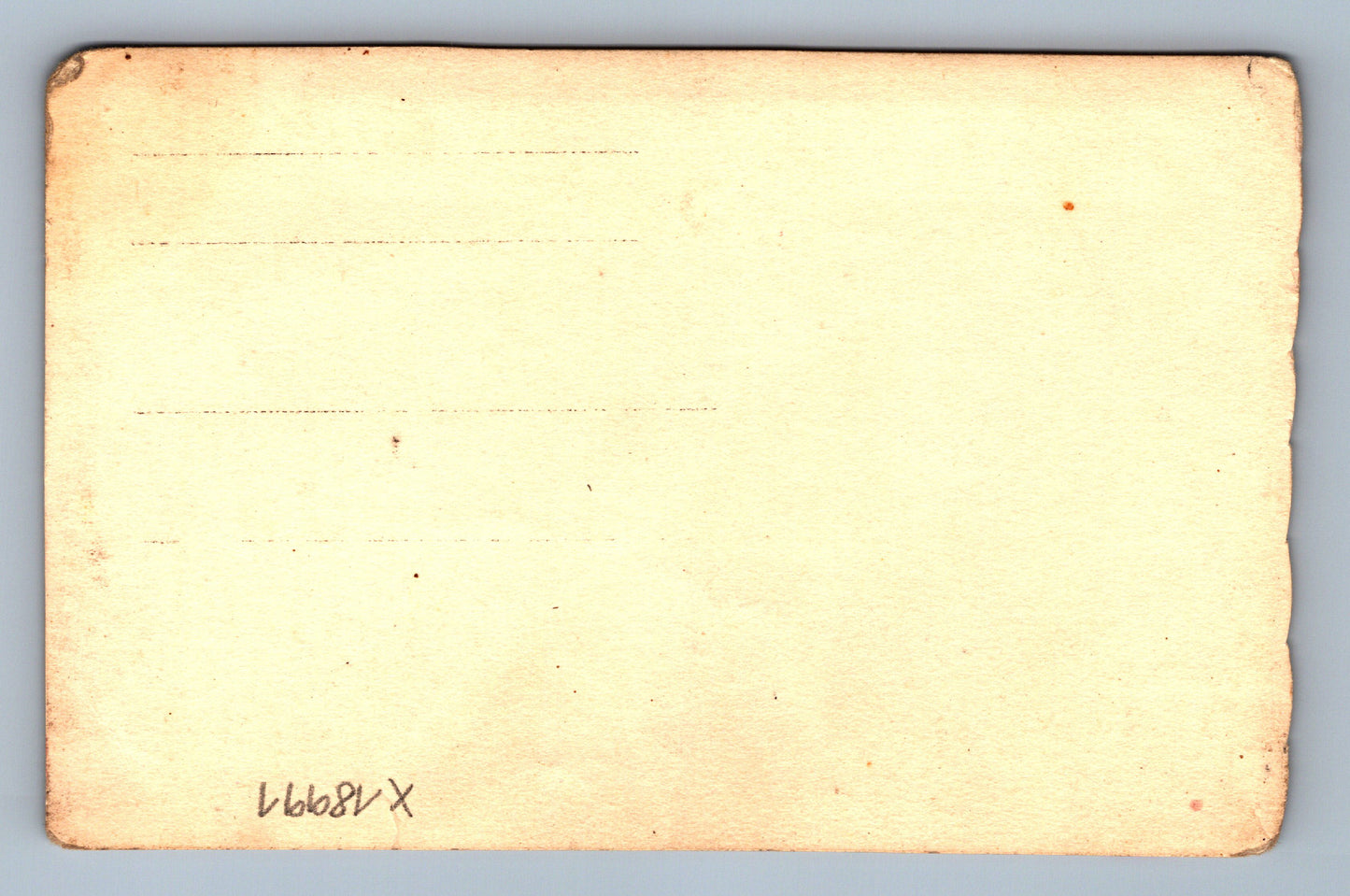 Pohlednice MUŽ V OBLEKU (x18991)