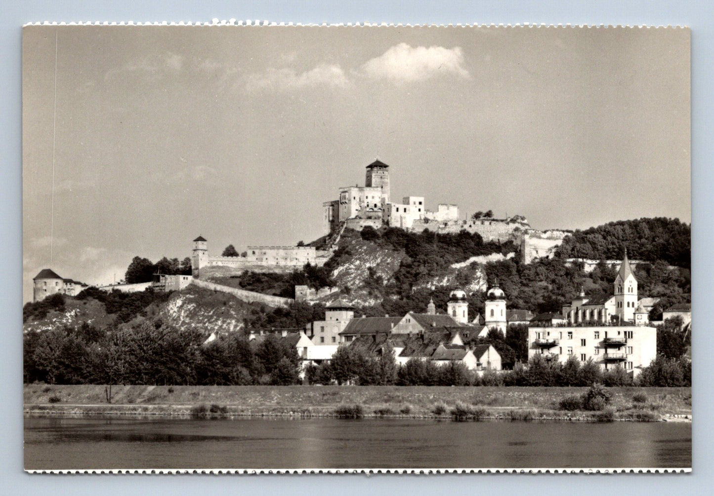 Pohlednice TRENČÍNSKÝ HRAD (P360)