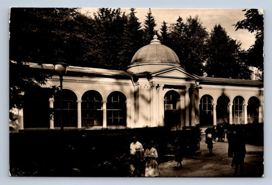 Pohlednice MARIÁNSKÉ LÁZNĚ - Lesní pramen (P556)