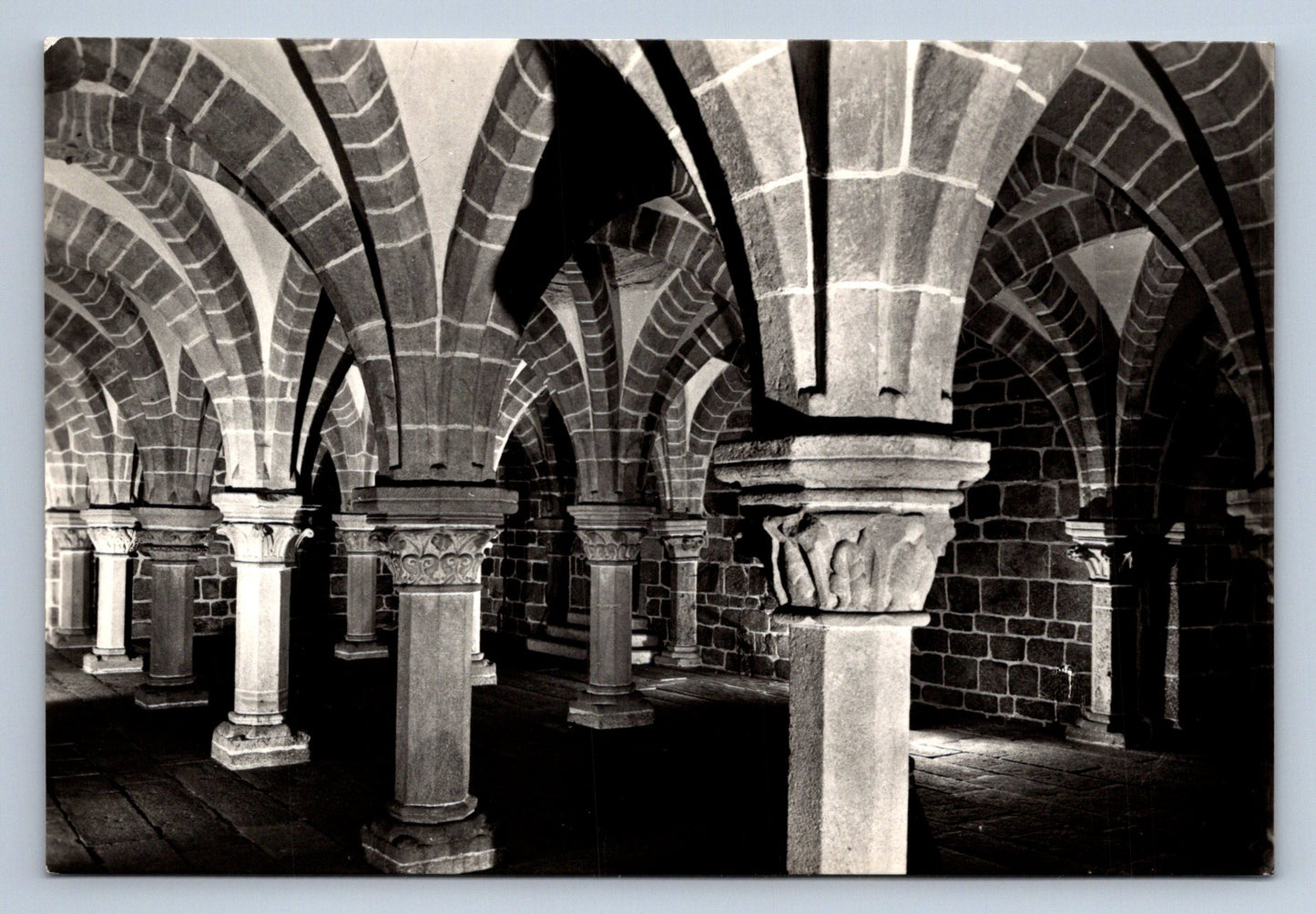 Pohlednice TŘEBÍČ - Bazilika sv. Prokopa - pohled do krypty(P596)