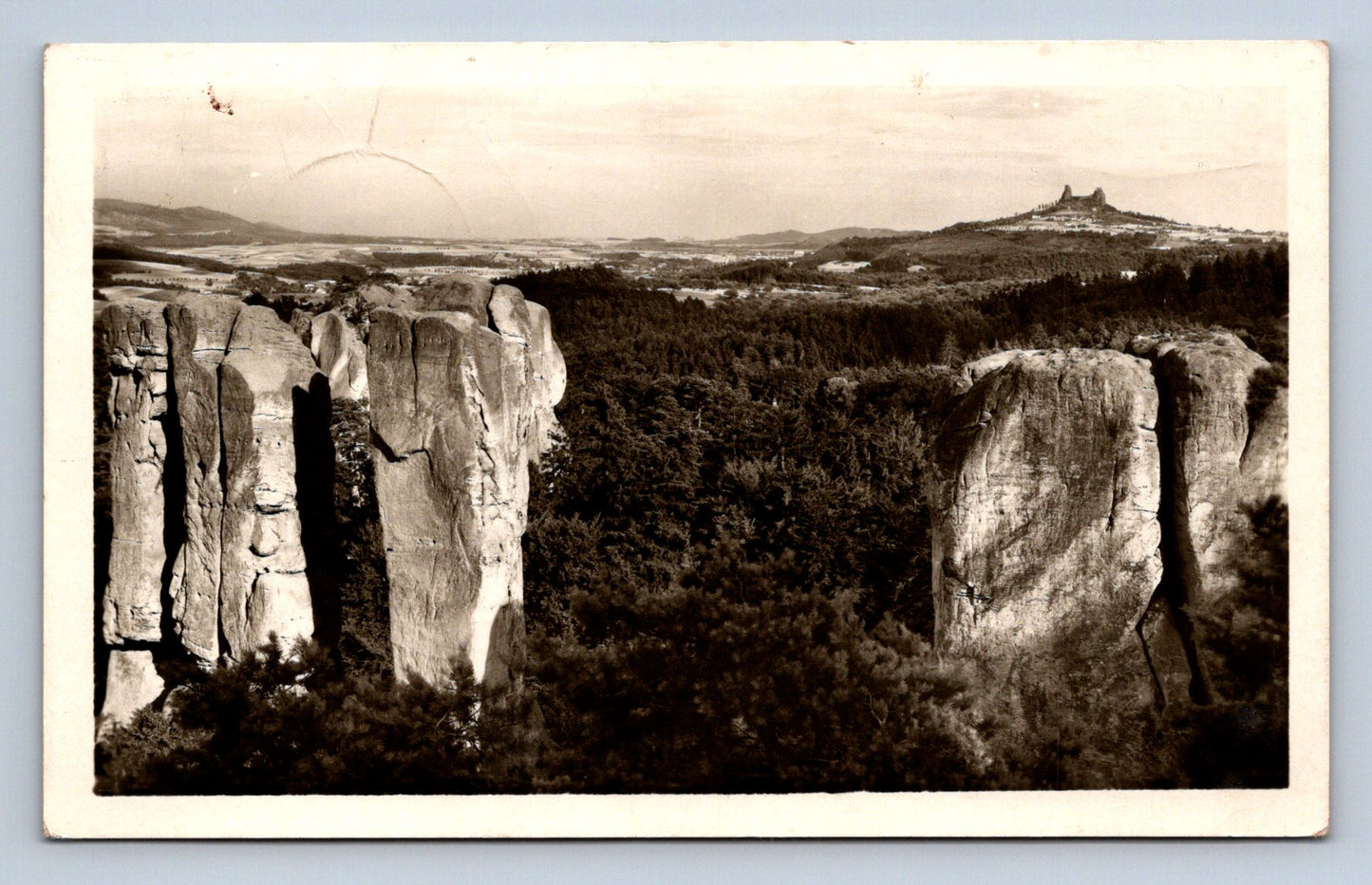 Pohlednice ČESKÝ RÁJ - Trosky z Mariánské Skály (P650)