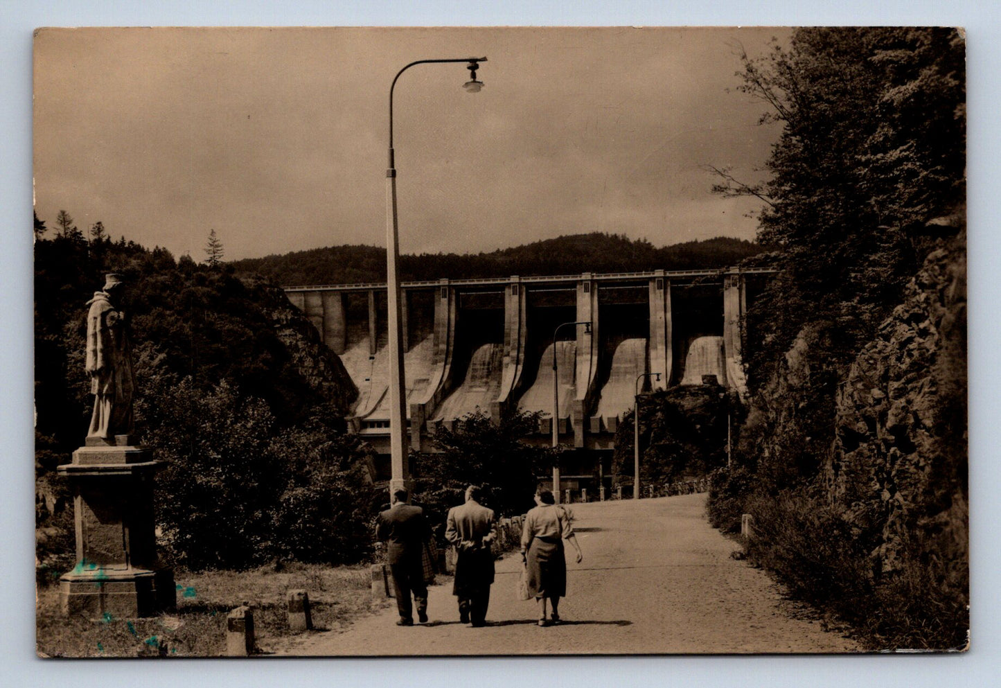 Pohlednice SLAPSKÁ PŘEHRADA - dílo prvé pětiletky Postavena(P670)