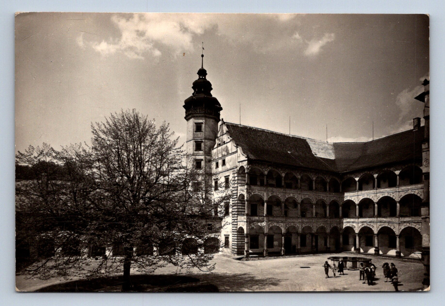 Pohlednice VELKÉ LOSINY - státní zámek (P715)