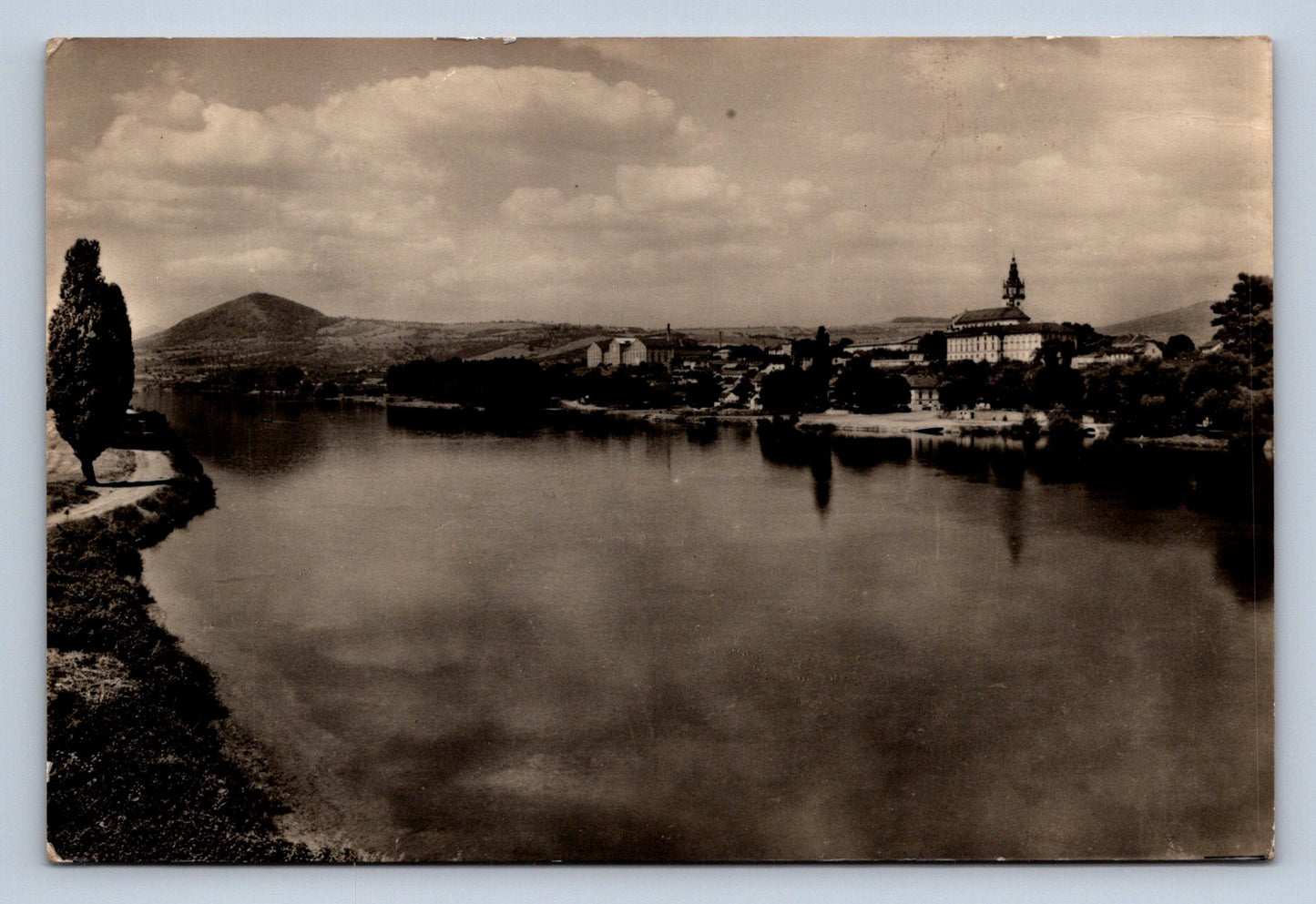Pohlednice LITOMĚŘICE - pohled na Labe (P738)