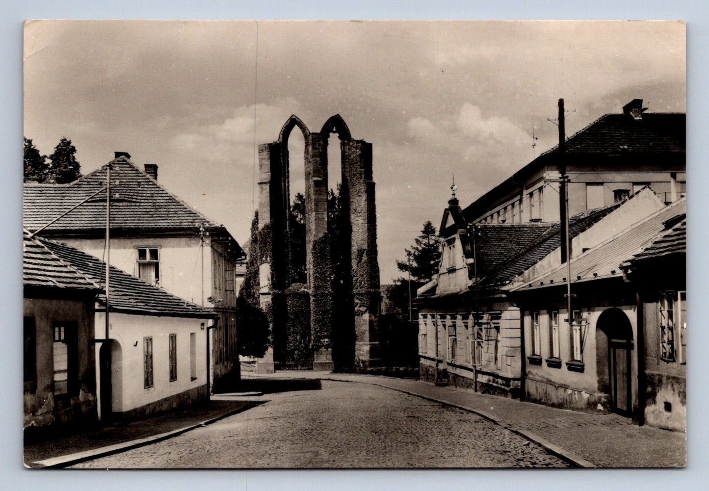Pohlednice BENEŠOV u Prahy - zbytky mínoritského kláštera (P884)