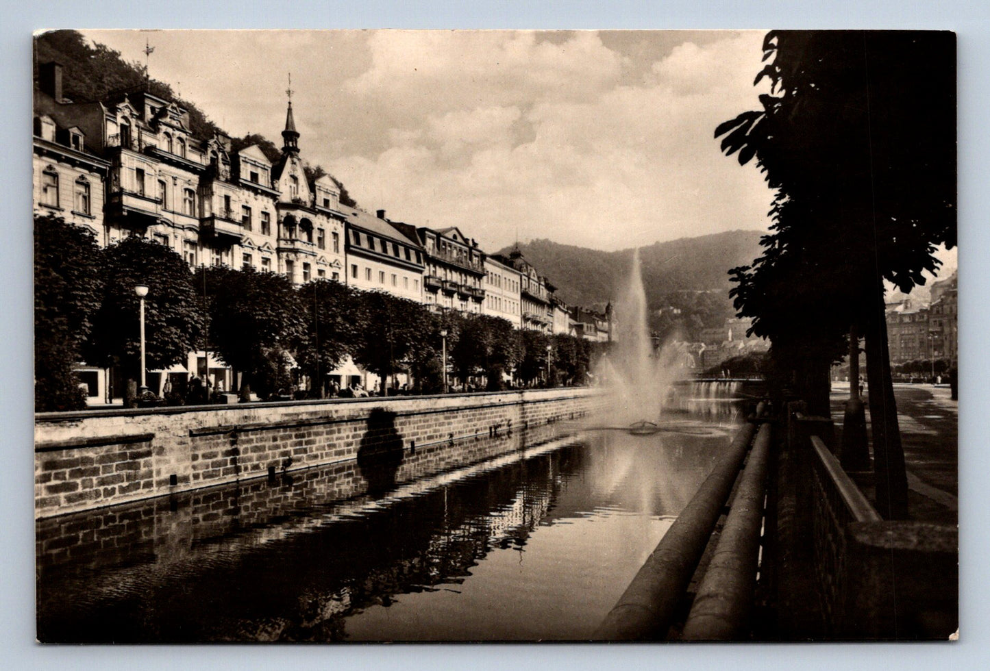Pohlednice KARLOVY VARY - Třída Dukelských hrdinů (P904)
