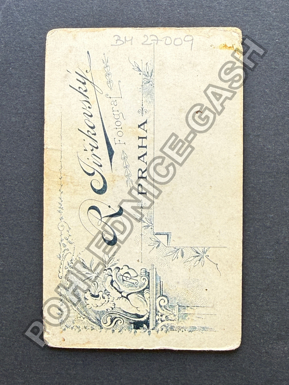 Stará fotografie Praha muž v uniformě s čepicí (BM27009)