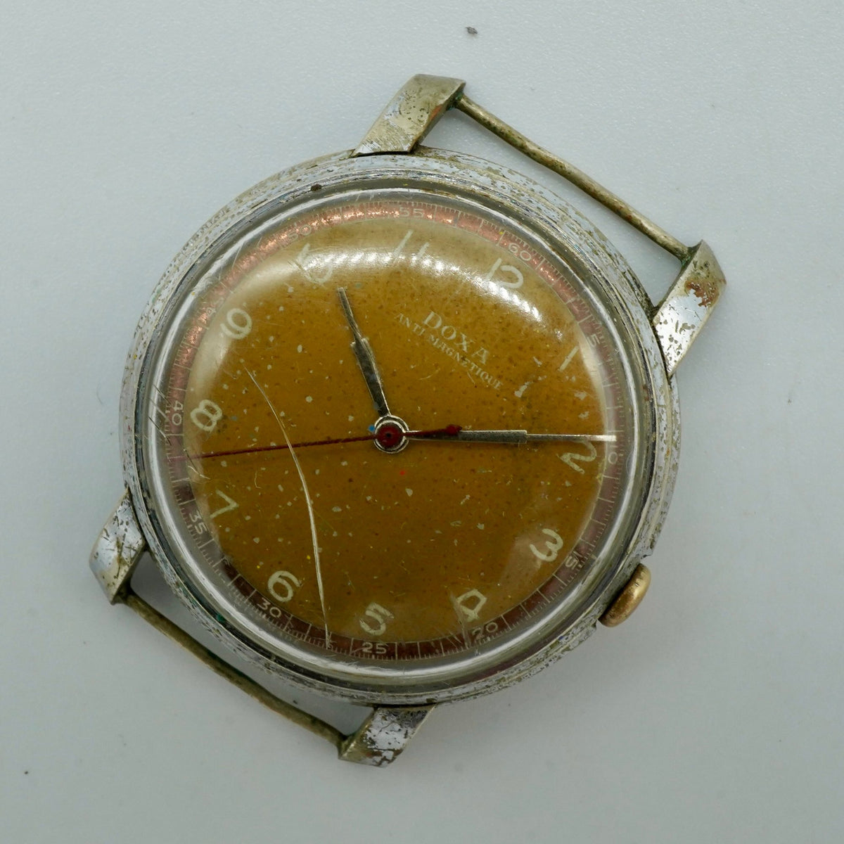 Hodinky DOXA Anti-Magnetique (SE135)