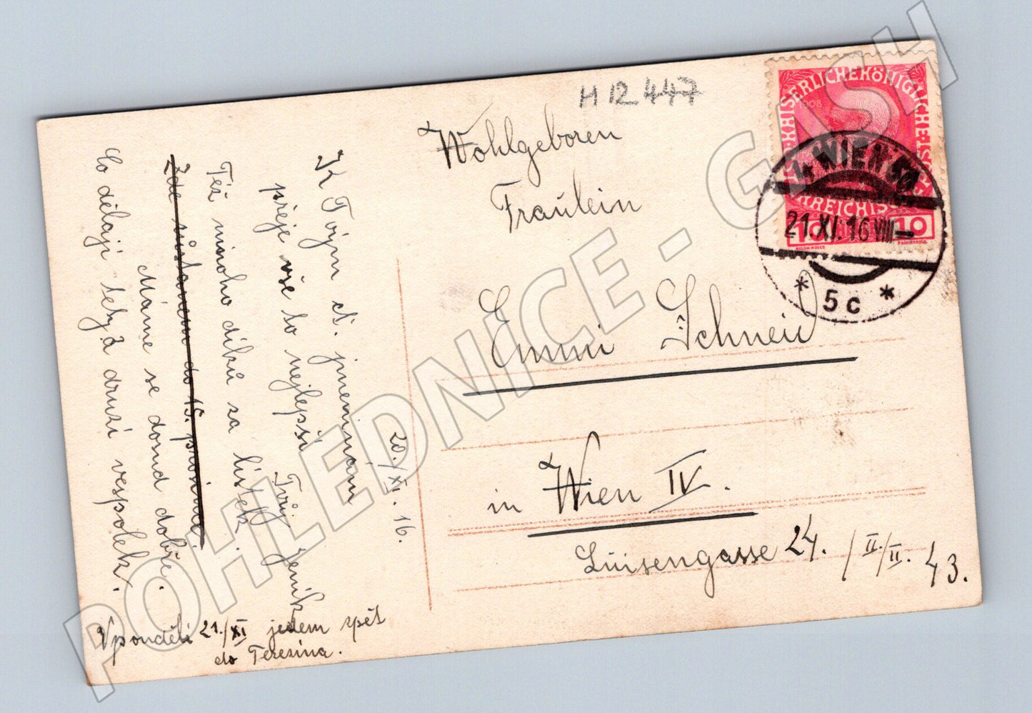 Pohlednice Rakousko-Uhersko 1916, žena s květinami (M12447)