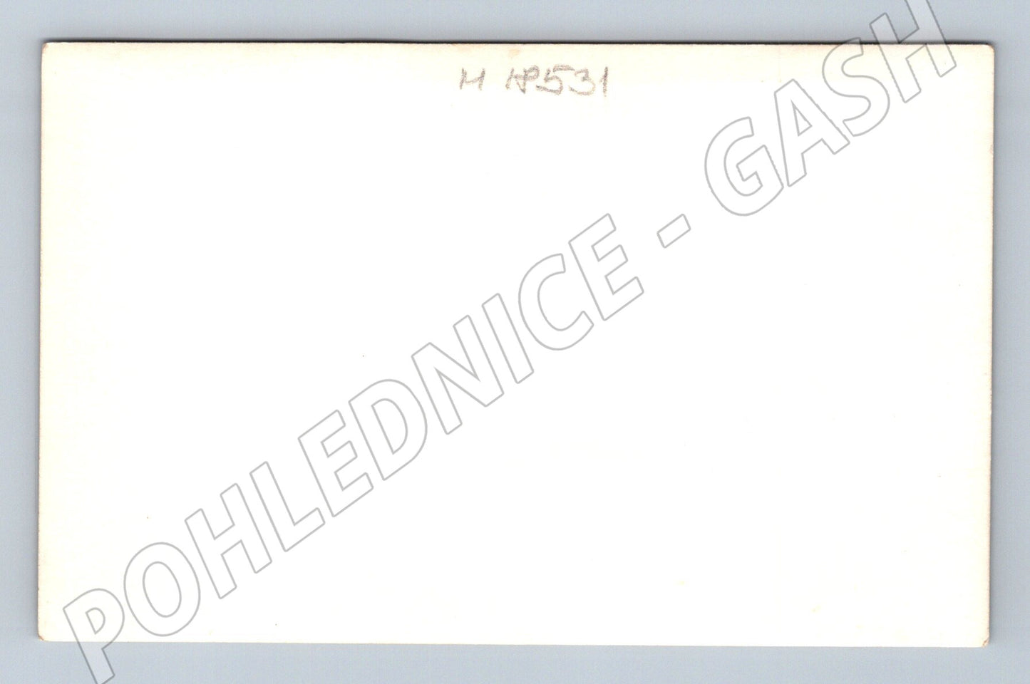 Pohlednice dítě s bílým králíkem retro (M18531)