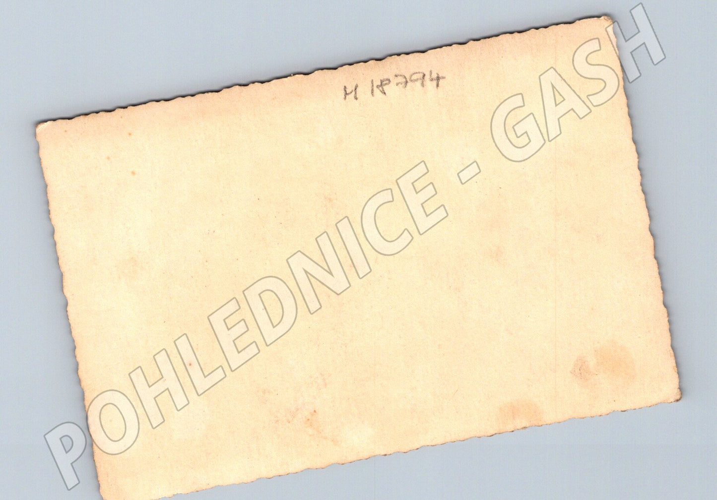 Pohlednice žena na lavici venkov 1930 1950 (M18794)