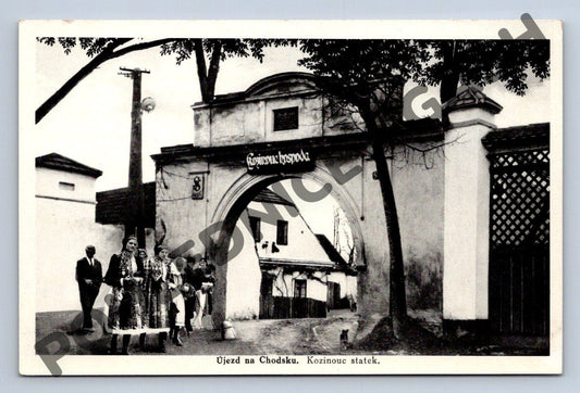 Pohlednice Újezd na Chodsku Kozinův statek kroje (M1890)