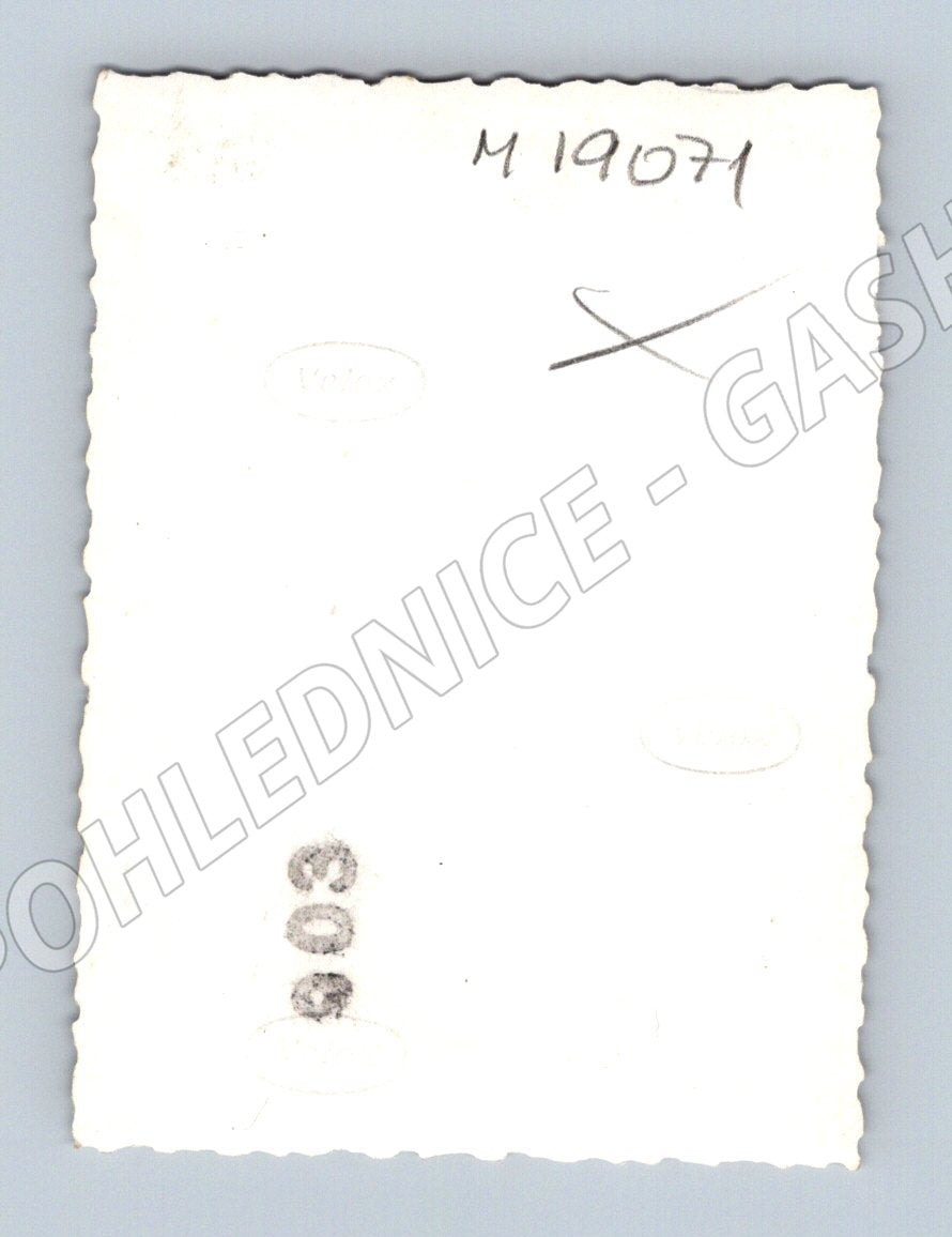 Pohlednice dvě dívky slavnostní šaty 40. léta (M19071)