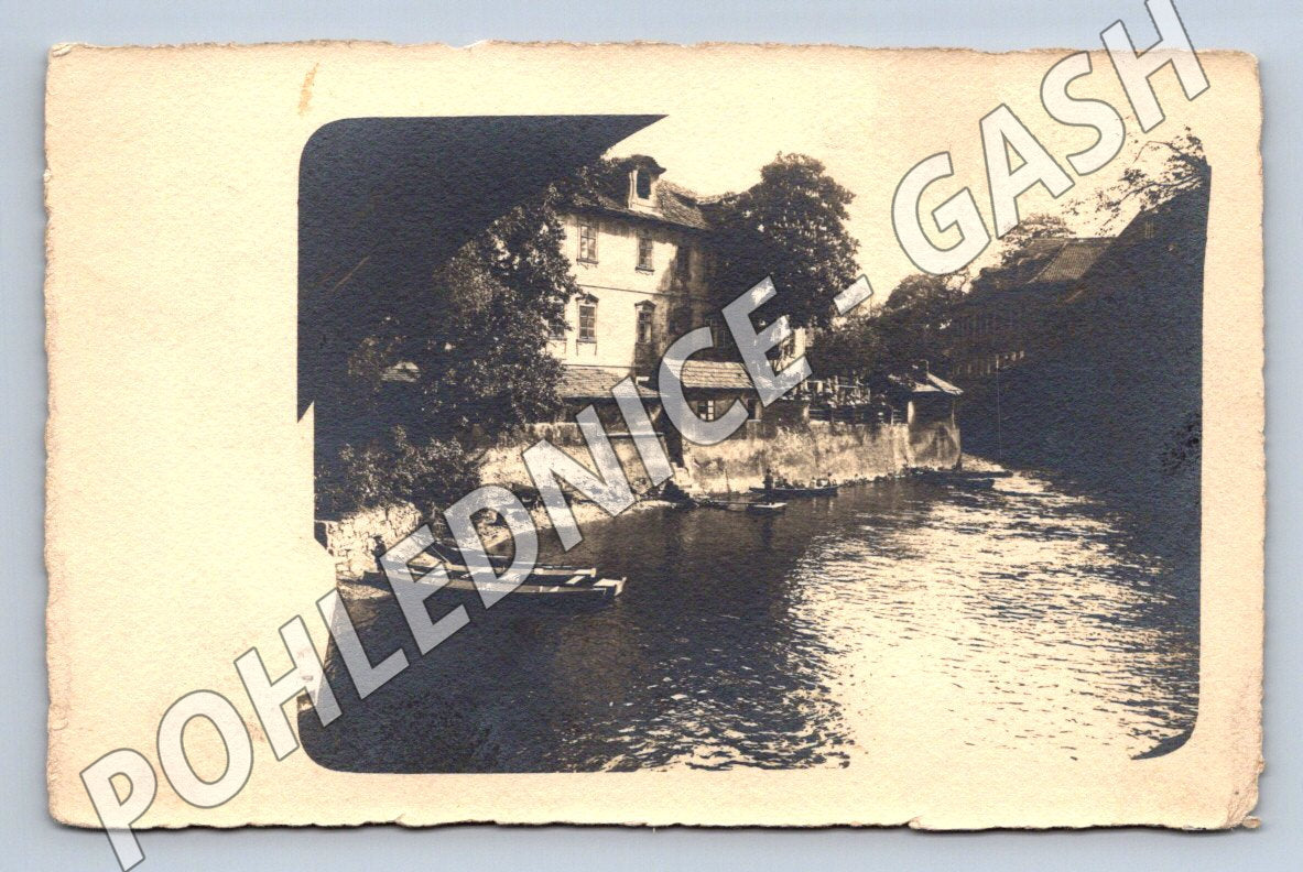 Pohlednice vodní mlýn loďka Čertovka (M2106)