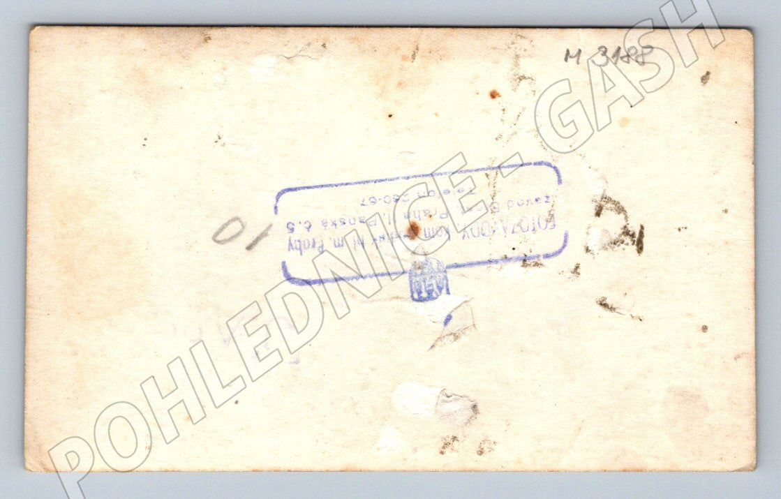 Postcard military picture with vintage castle (M3188)