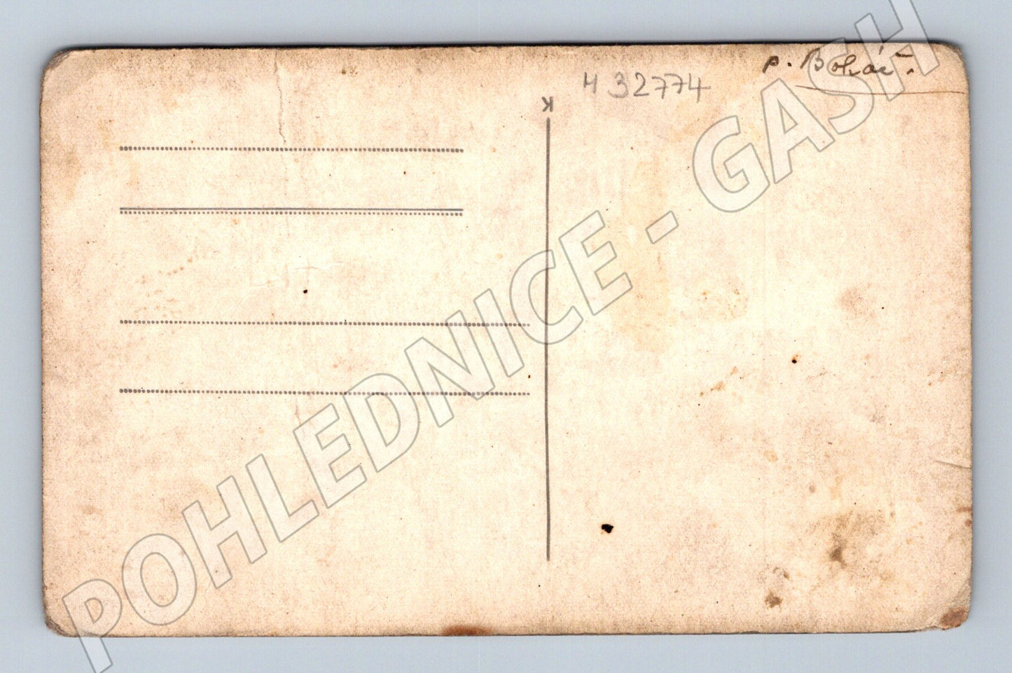 Pohlednice skupina osob v uniformě a psem (M32774)