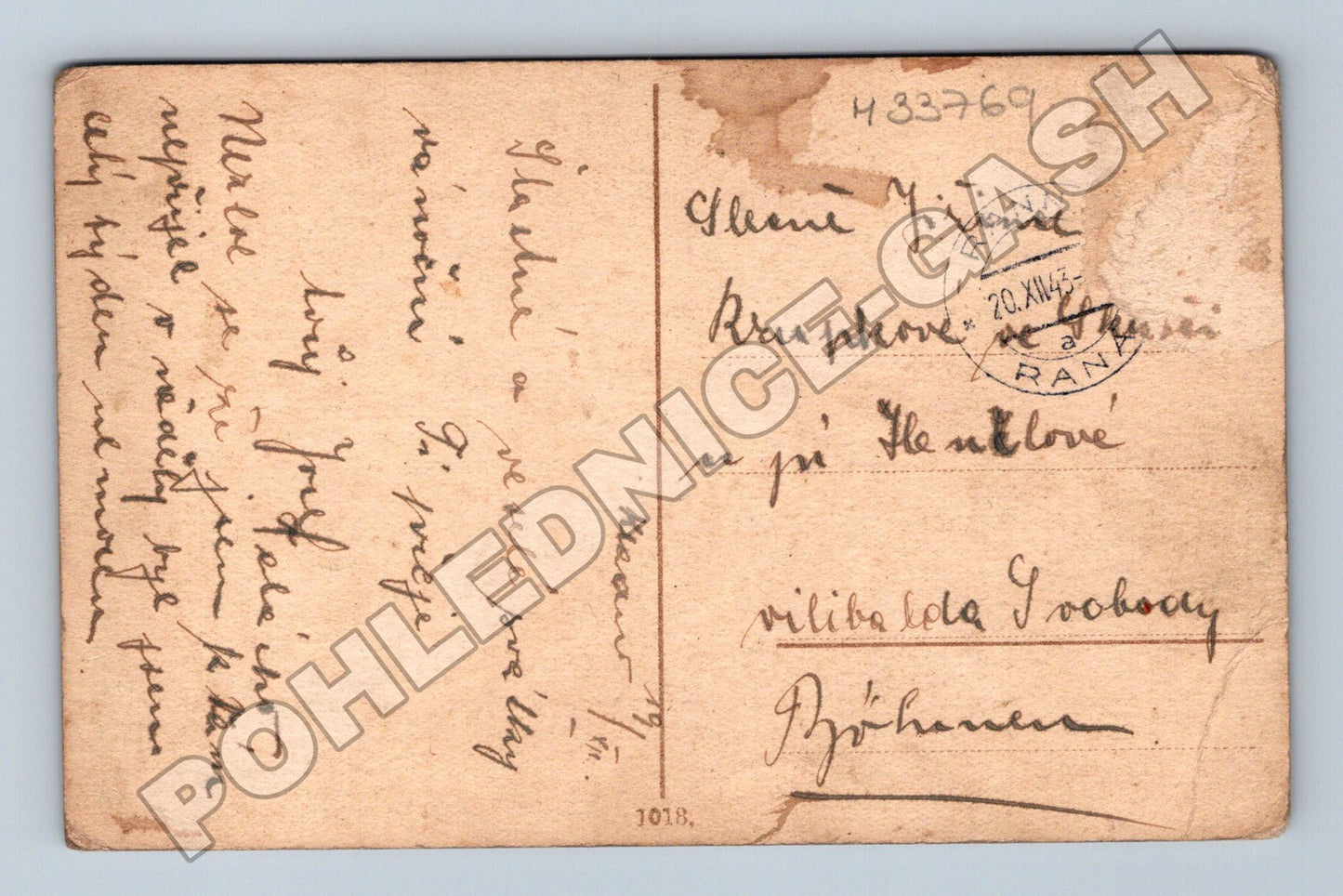 Pohlednice Veselé Vánoce s dítětem a květinami 1945 (M33769)