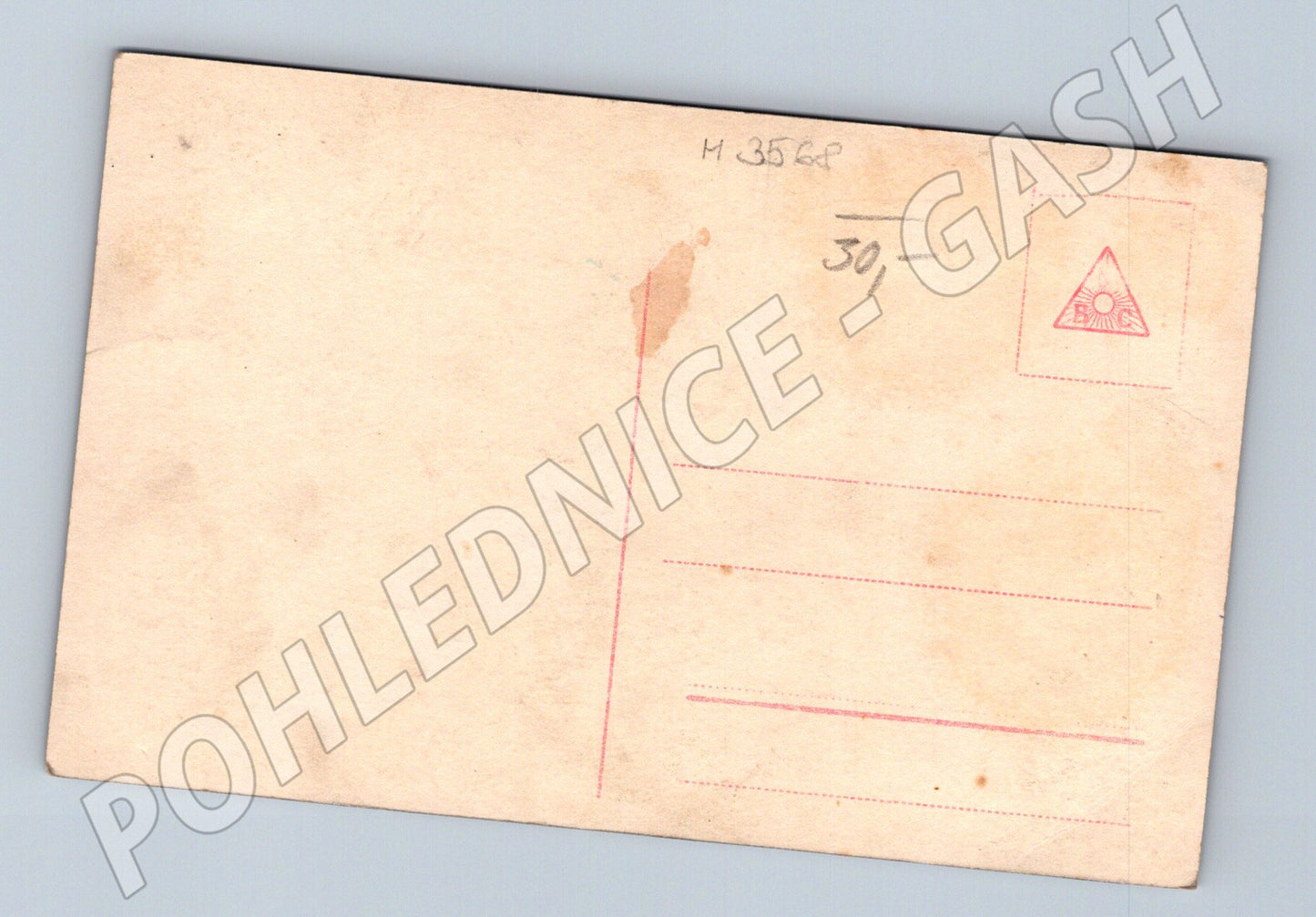 Postcard romantic couple historical clothing (M3568)