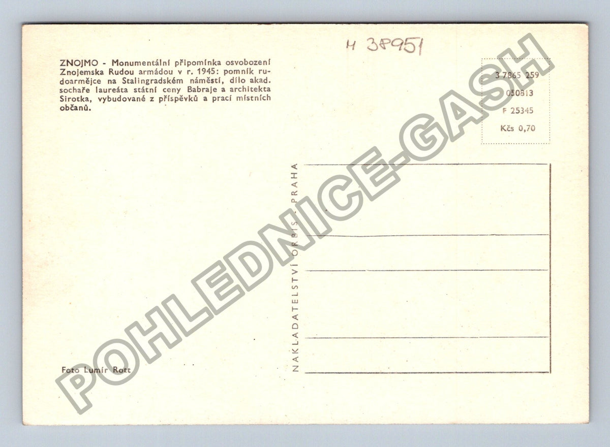 Pohlednice Znojmo Stalinovo náměstí pomník Rudé armády (M38951)