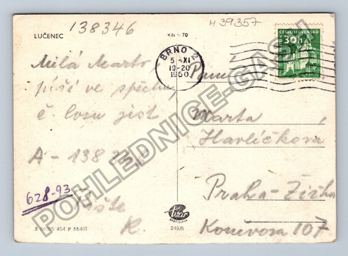 Pohlednice Lučenec ulice s obchody a lidmi 1960 (M39357)