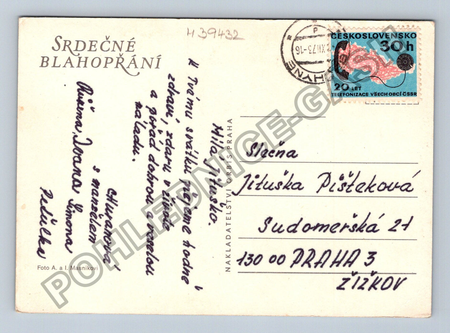 Pohlednice Kytice růží ve váze a džbánu zátiší (M39432)