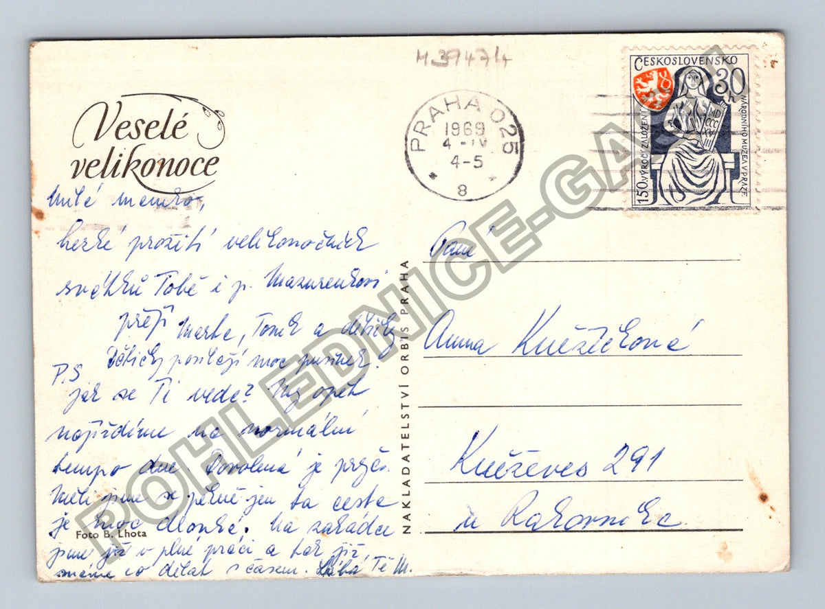 Pohlednice Velikonoce králík v košíku zdobená vejce 1969 (M39474)