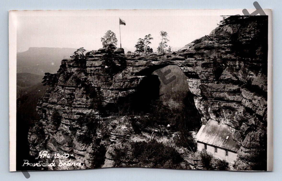 Pohlednice Pravčická brána černobílá 1947 (M466)