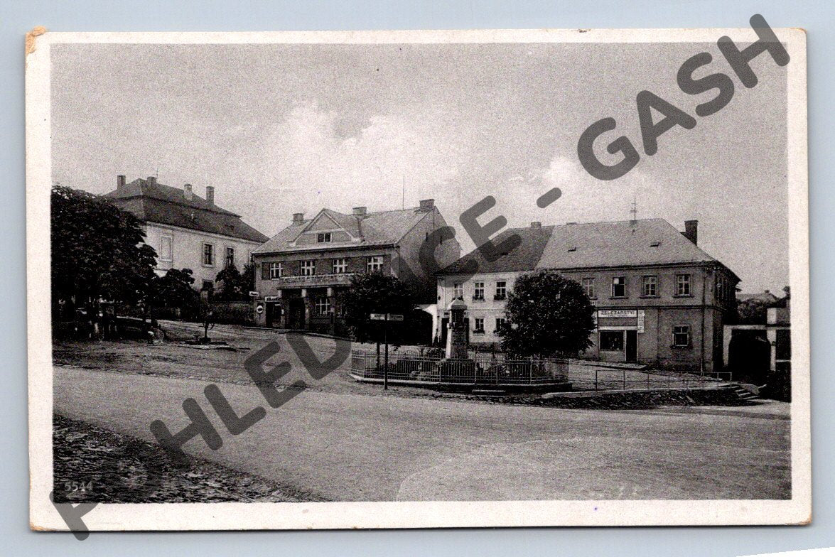 Pohlednice Divišov Dolejší náměstí čb ČSR (M680)