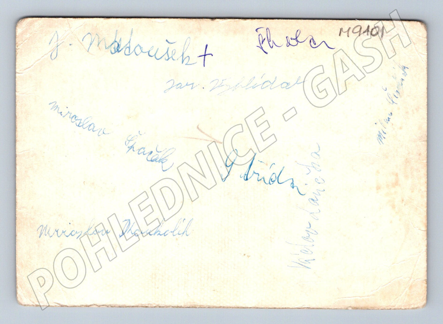 Pohlednice fotbalový tým podepsaná 60 léta (M9101)
