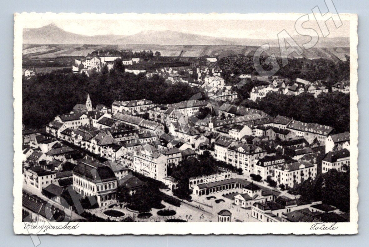 Pohlednice Franzensbad Františkovy Lázně letecký pohled ČB (P1605)