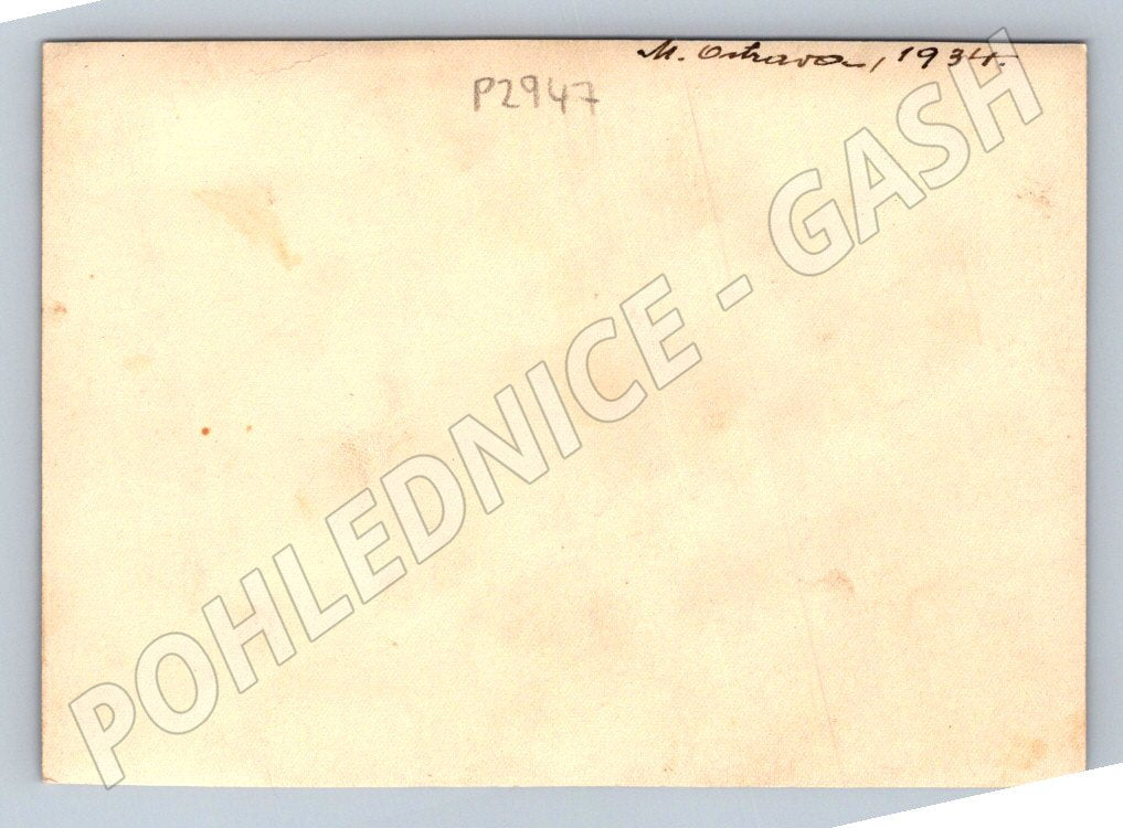 Stará fotografie Ostrava dítě s míčem 1934 (P2947)