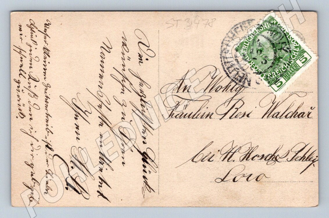 Postcard Austria-Hungary – couple kissing with stamp (ST3478)