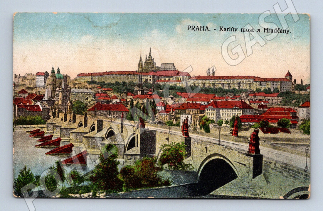 Praha — Karlův most a Hradčany na staré pohlednici, malý formát