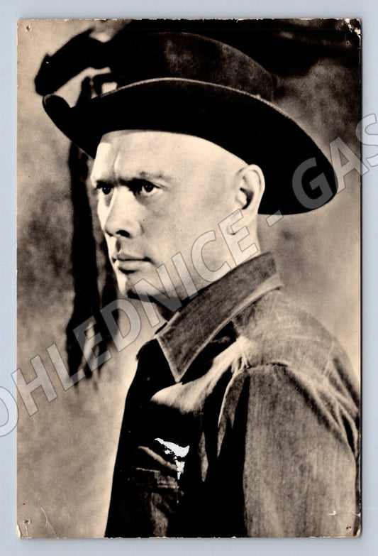 Pohlednice Yul Brynner Sedm statečných 1965 — klasická filmová pohlednice
